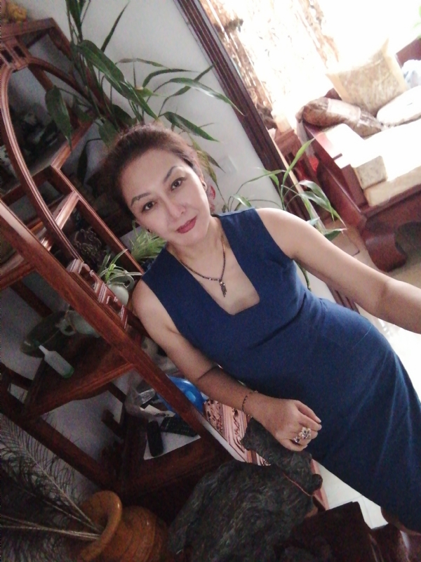 1975珠砂痣的第二张照片--贵港相亲服务中心