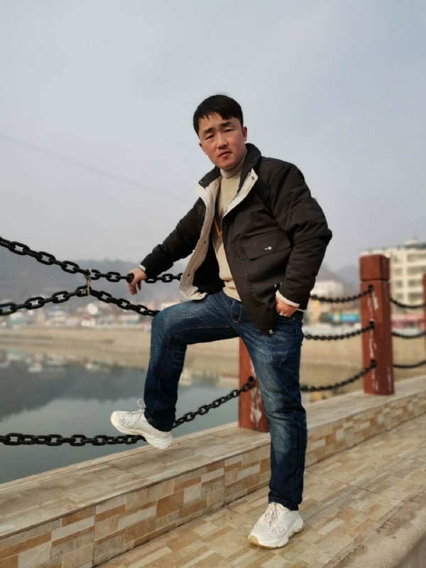 性情中人的第一张照片--贵港相亲服务中心