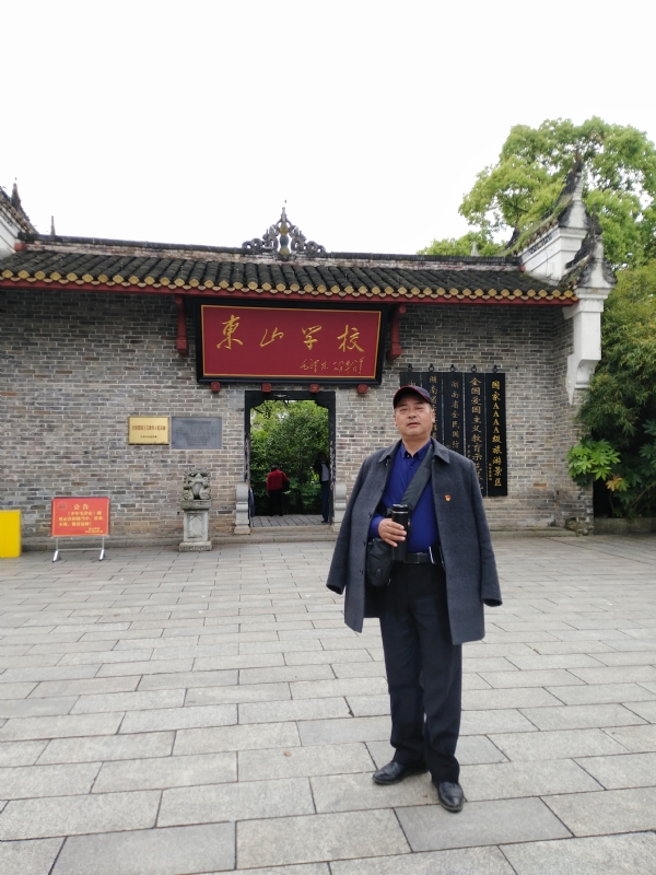 孤独的老帅的第二张照片--贵港相亲服务中心