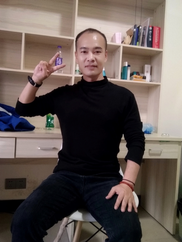 熊大与熊二的第一张照片--贵港相亲服务中心