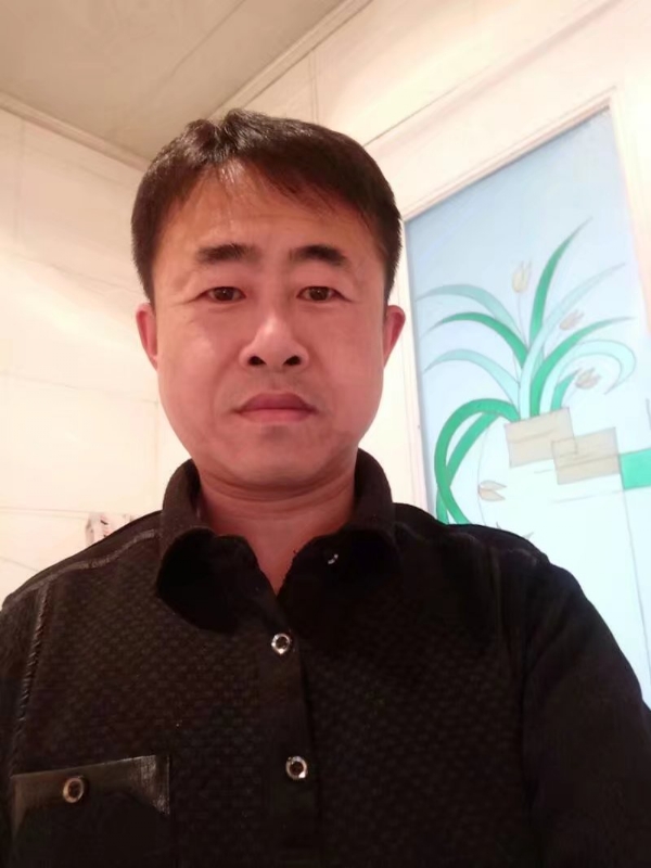 坦率的第一张照片--贵港相亲服务中心