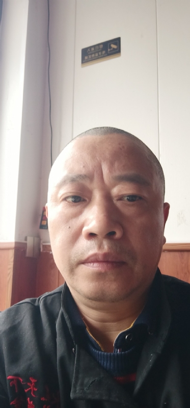 快乐人生的第一张照片--贵港相亲服务中心