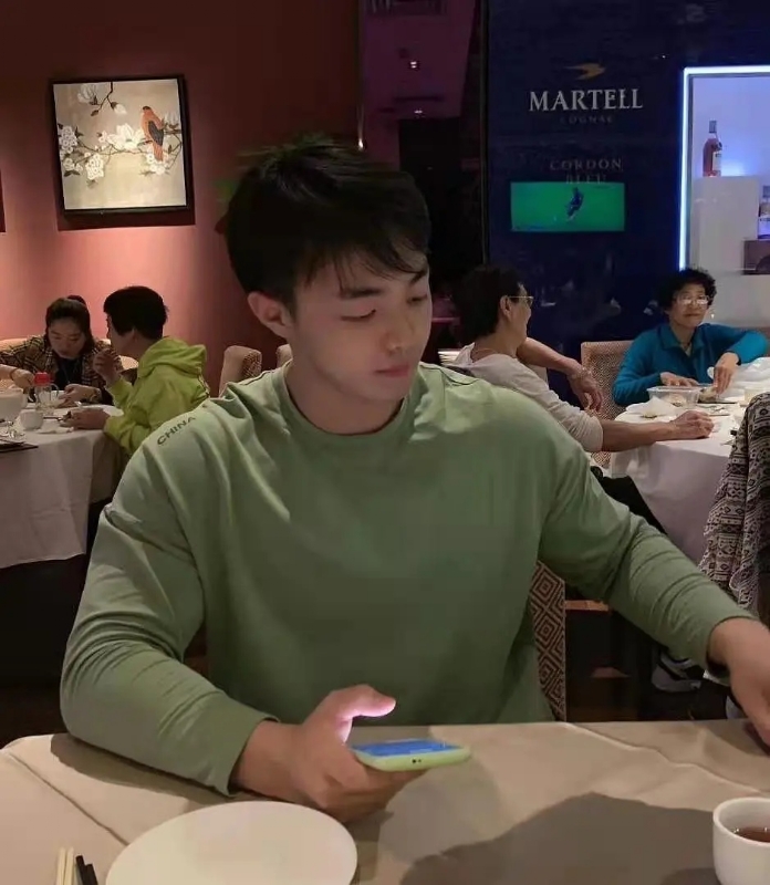 la的第一张照片--贵港相亲服务中心