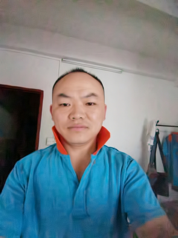 与子携老的第五张照片--贵港相亲服务中心