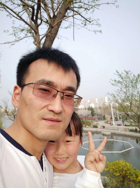 简单的幸福的第一张照片--贵港相亲服务中心