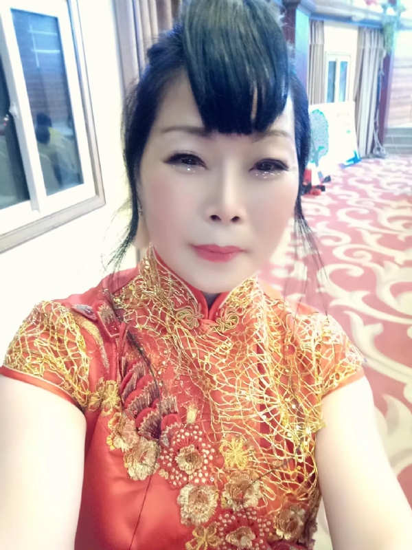 冰雪的第一张照片--贵港相亲服务中心