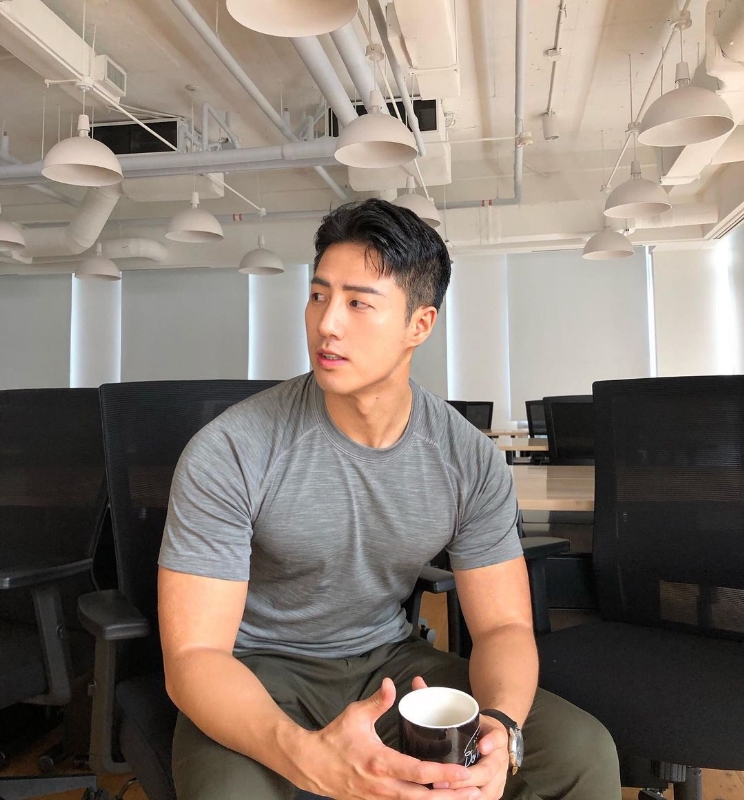 暖陽的第一张照片--贵港相亲服务中心