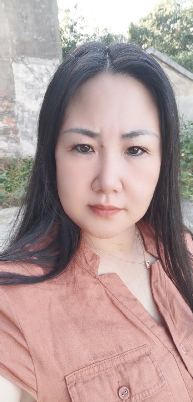 乖乖一女的第一张照片--贵港相亲服务中心