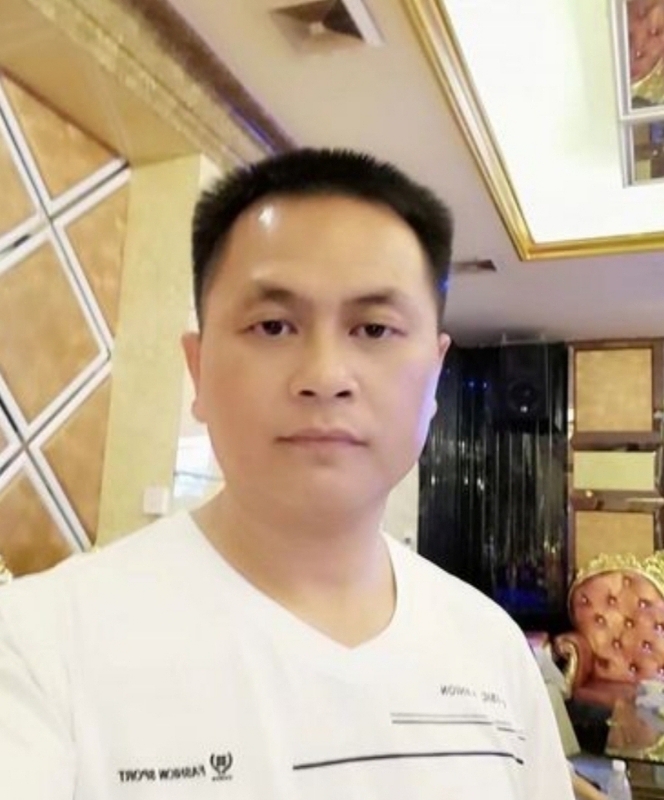 小梁的第二张照片--贵港相亲服务中心