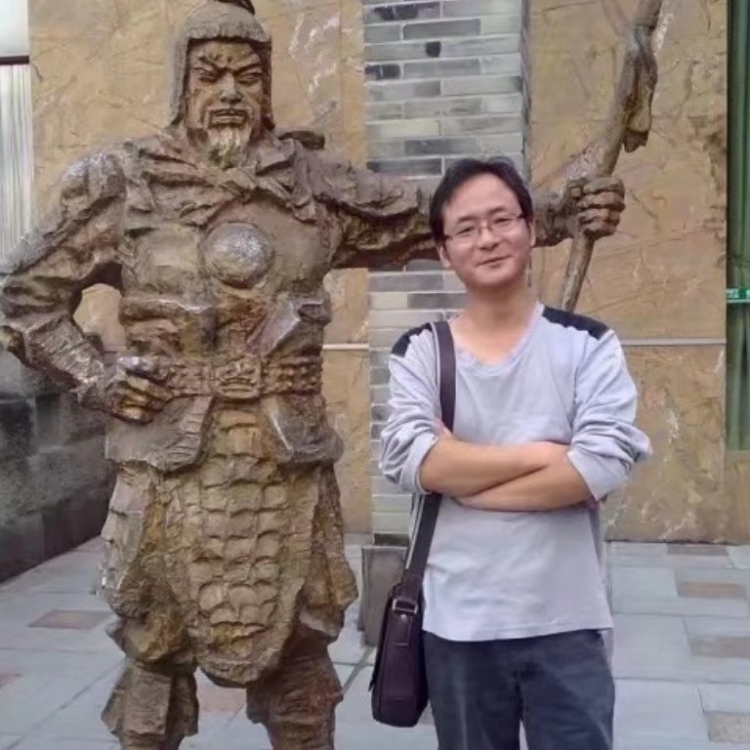 孤狼的第三张照片--贵港相亲服务中心