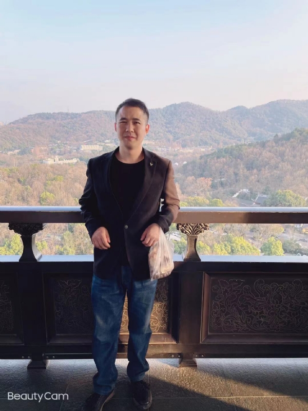 周周的第一张照片--贵港相亲服务中心