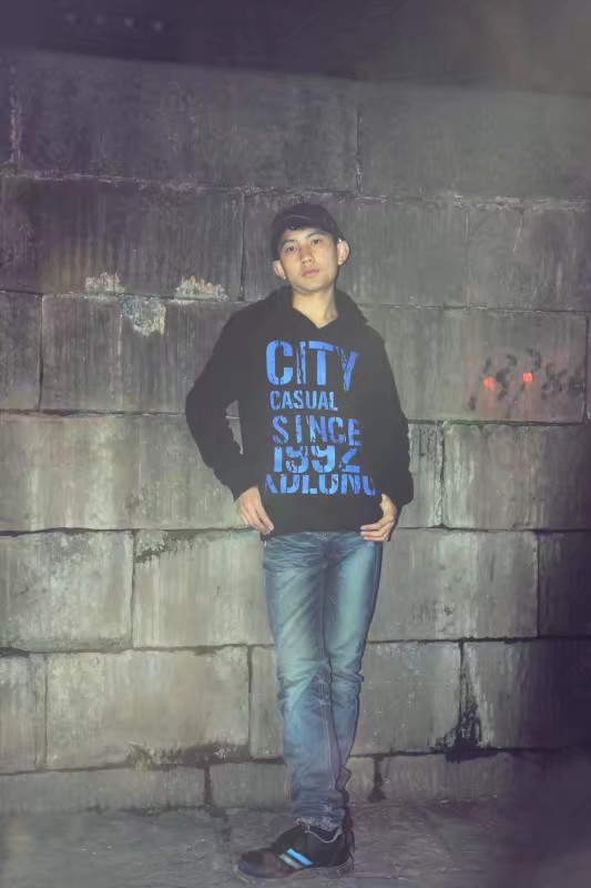 黄渊军的第一张照片--贵港相亲服务中心