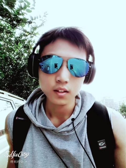 失意的人的第一张照片--贵港相亲服务中心