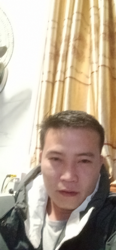 一个人的烟火的第一张照片--贵港相亲服务中心