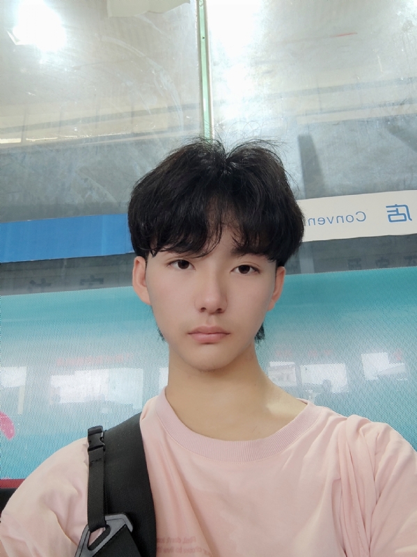 钱嘉豪的第二张照片--贵港相亲服务中心