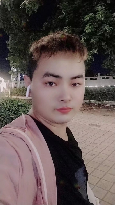 康玖伟的第一张照片--贵港相亲服务中心