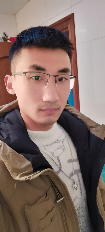 闯红灯吐泡泡的第二张照片--贵港相亲服务中心