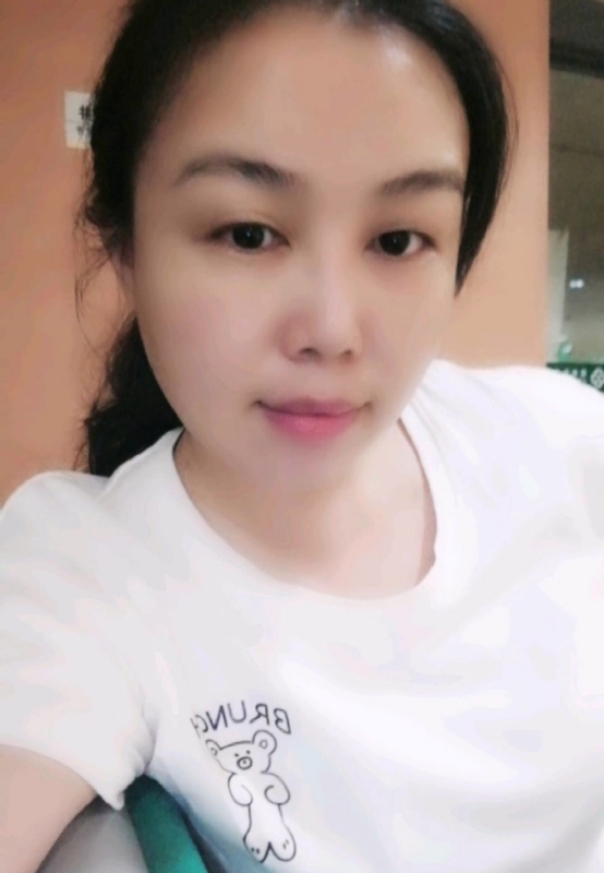 淡淡的云的第三张照片--贵港相亲服务中心