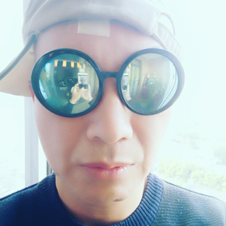 南方龙的第一张照片--贵港相亲服务中心