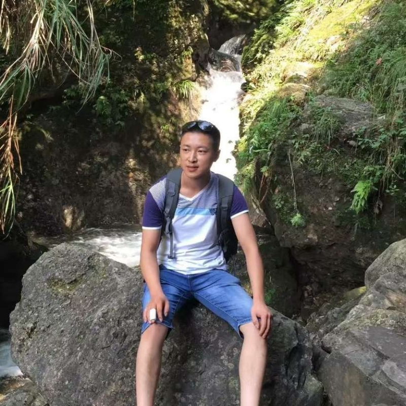 人杰地也灵的第一张照片--贵港相亲服务中心