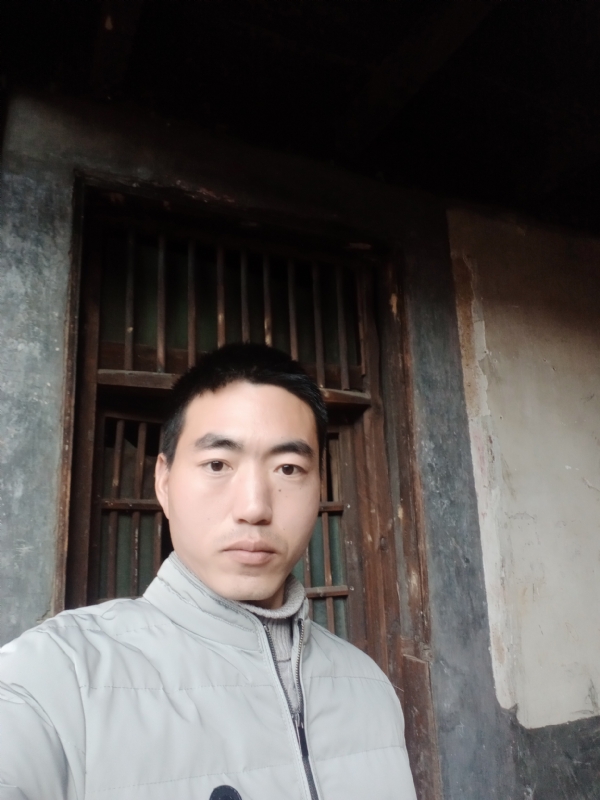 嫁与娶的第一张照片--贵港相亲服务中心