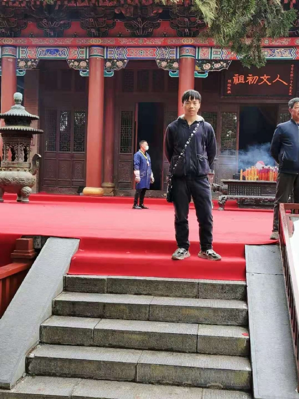 单身的小草的第三张照片--贵港相亲服务中心