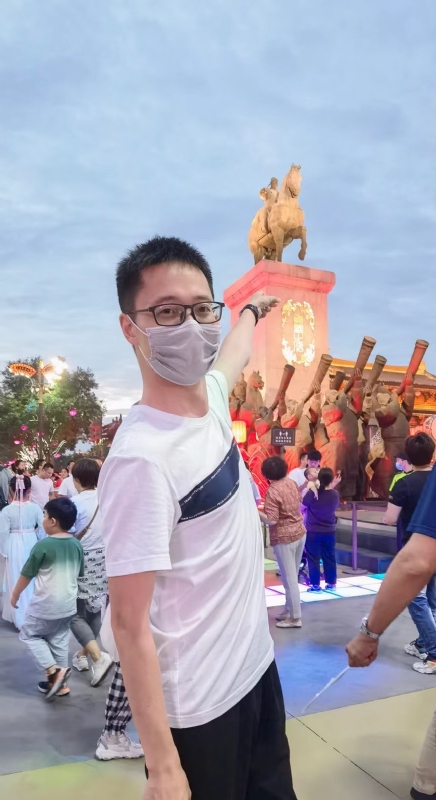 一休哥的第二张照片--贵港相亲服务中心