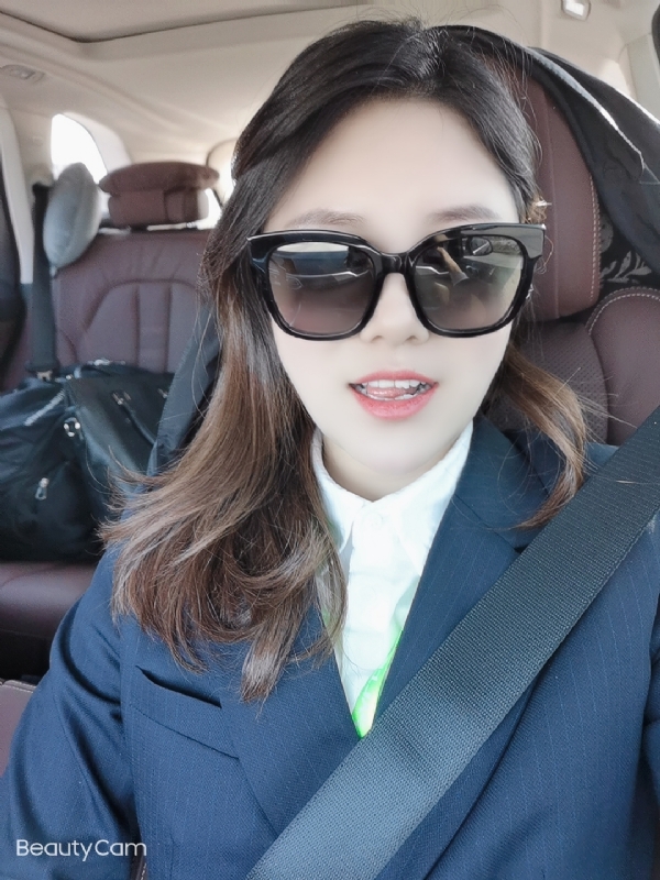 湖南妹子在深圳的第二张照片--贵港相亲服务中心