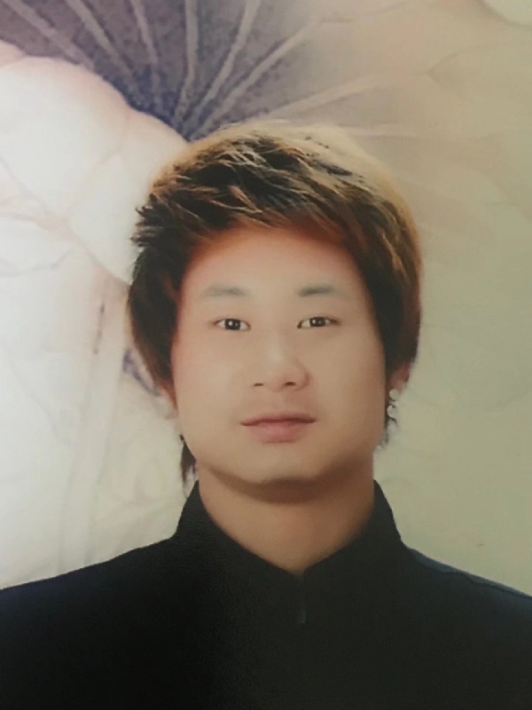 咮辛的第一张照片--贵港相亲服务中心