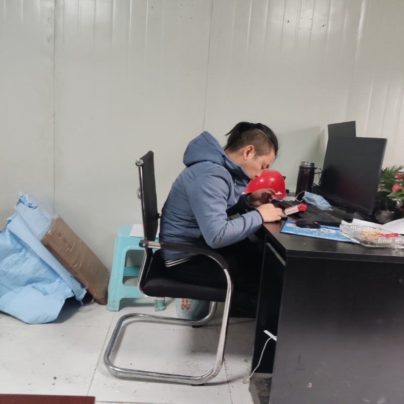 太空舱的第一张照片--贵港相亲服务中心