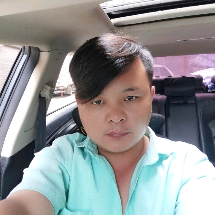 想家大黄蜂的第一张照片--贵港相亲服务中心