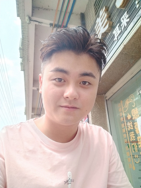 李健诚的第一张照片--贵港相亲服务中心