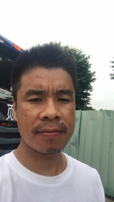 奔跑的蜗牛的第一张照片--贵港相亲服务中心