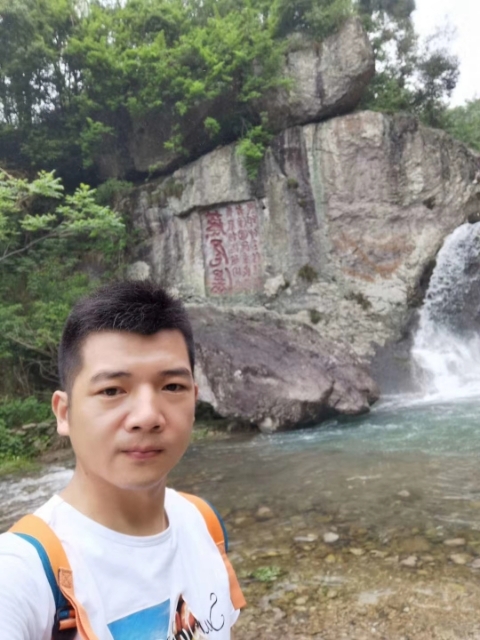 愿得一人心的第一张照片--贵港相亲服务中心