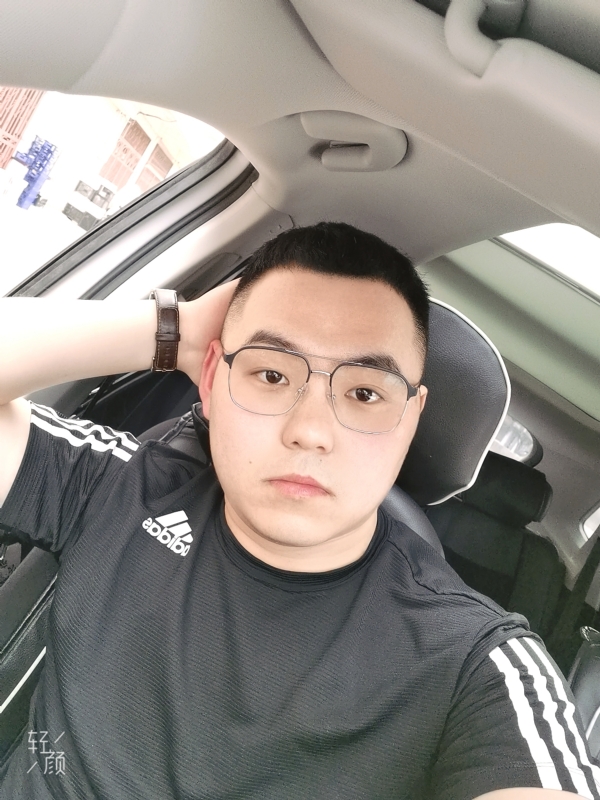 海阔天空的第一张照片--贵港相亲服务中心