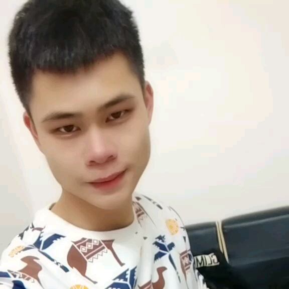 浪子的第一张照片--贵港相亲服务中心