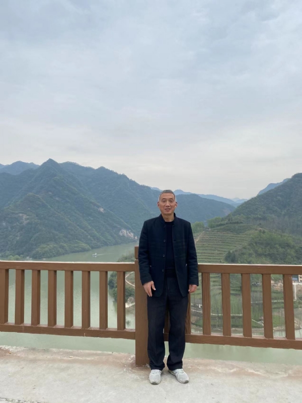 雪芳的第一张照片--贵港相亲服务中心