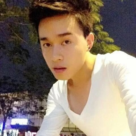 爱与不爱的第一张照片--贵港相亲服务中心