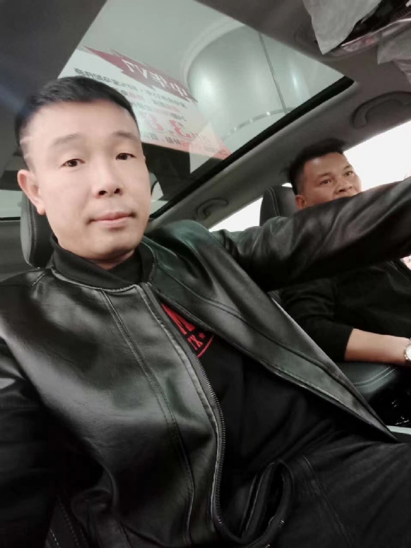 醉红尘的第一张照片--贵港相亲服务中心