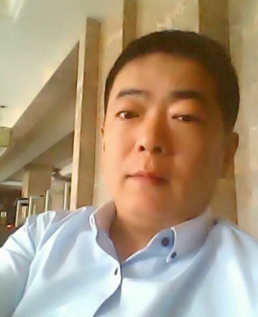 落叶随风的第一张照片--贵港相亲服务中心