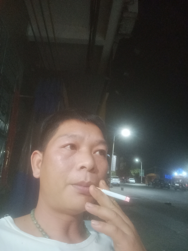 善解人意的第二张照片--贵港相亲服务中心