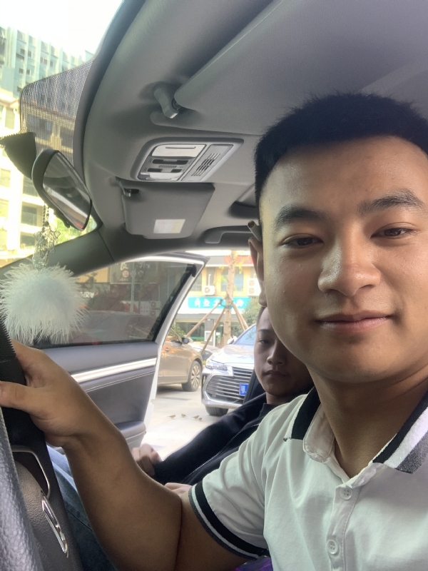 古有风琴的第三张照片--贵港相亲服务中心