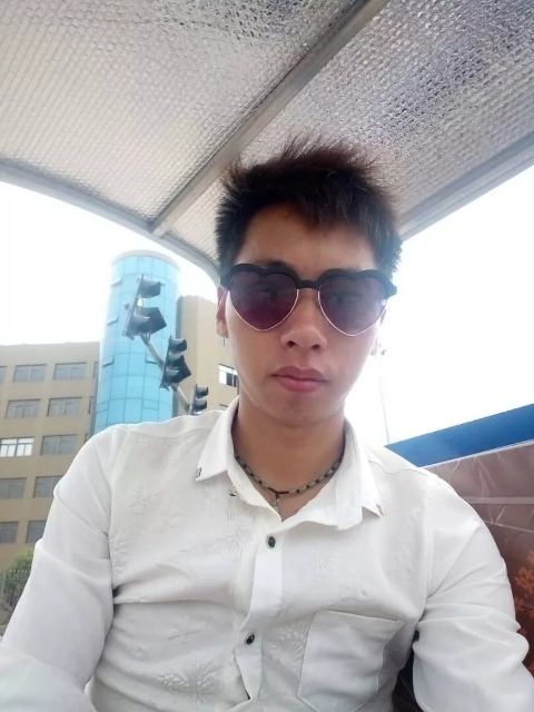 寻缘的第一张照片--贵港相亲服务中心