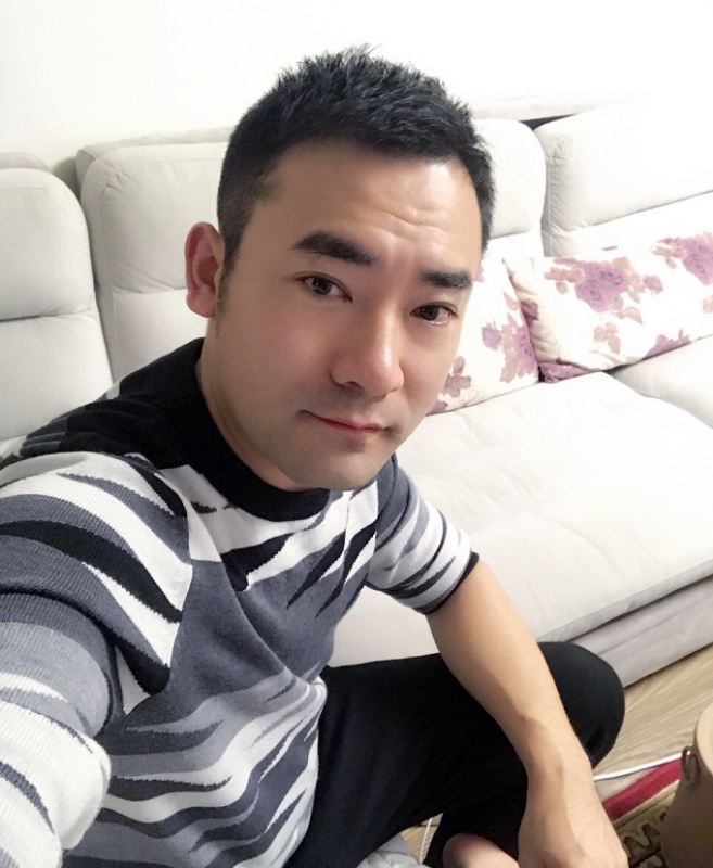 随风的第一张照片--贵港相亲服务中心