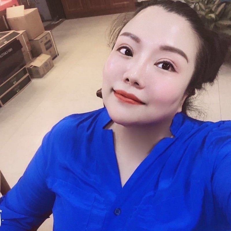 宝宝的第一张照片--贵港相亲服务中心