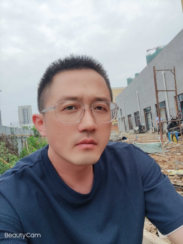 清风烈酒的第二张照片--贵港相亲服务中心