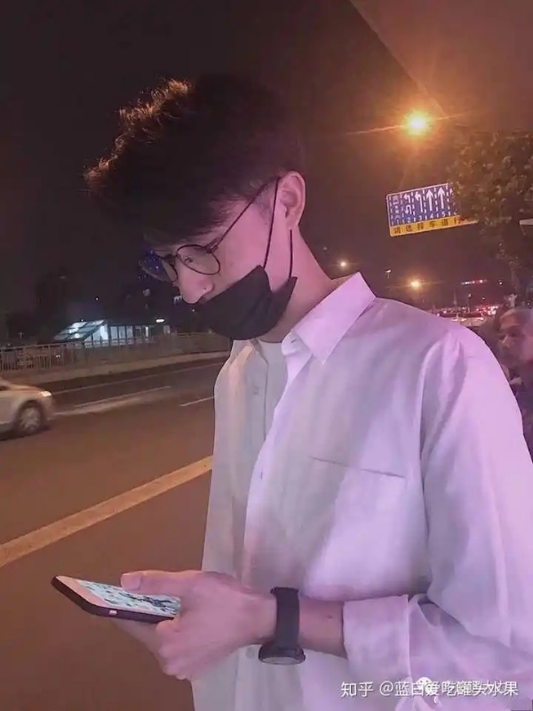 情圣的第一张照片--贵港相亲服务中心