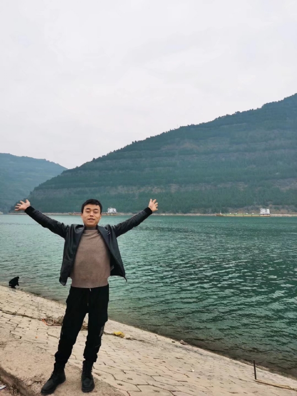 寂寞的风的第一张照片--贵港相亲服务中心