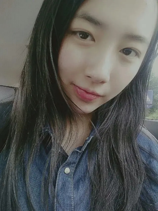 小她的第一张照片--贵港相亲服务中心