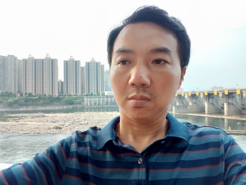 yangguang的第一张照片--贵港相亲服务中心